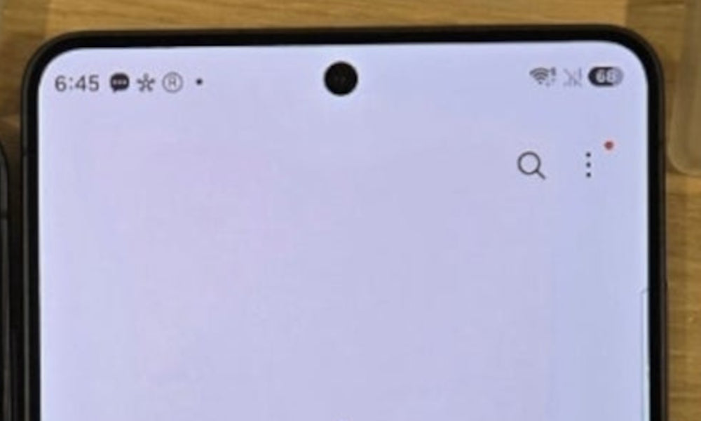 Samsung estropea los teléfonos de los clientes. Se trata de puntos de colores.