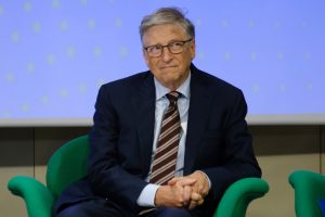 Bill Gates quiere proteger a la gente de la IA. Nació una idea radical