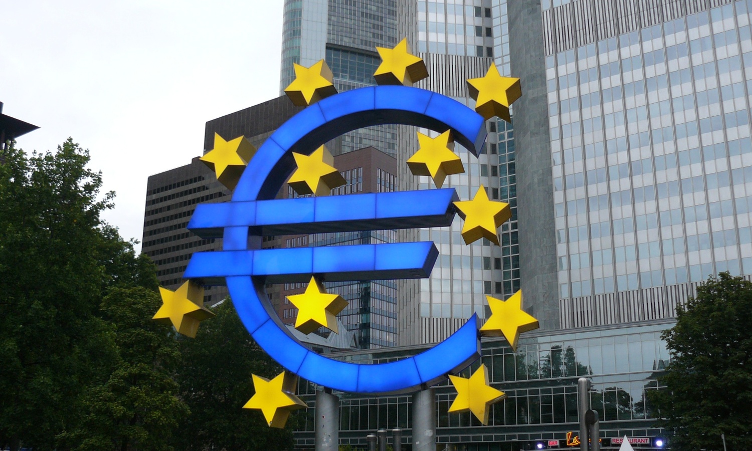 Europa quiere hacer pagos independientes de Estados Unidos. Se acerca el cambio