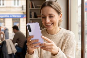 Galaxy A27 unos cientos más barato. Es casi seguro que no necesitas nada mejor.