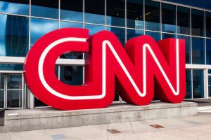 Paramount está considerando vender CNN. TVN también podría cambiar de dueño