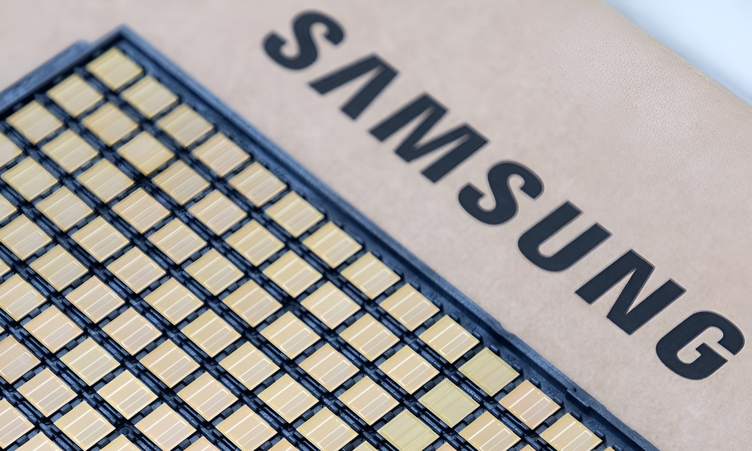 Samsung zrobił to szybciej niż zakładano. SK hynix ma powody do strachu