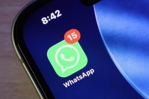 WhatsApp. No puedes ignorar esta notificación.