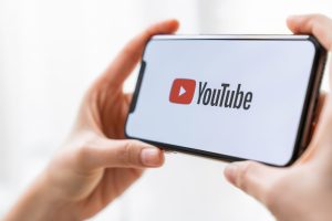 YouTube está cambiando la forma en que contamos. Ahora se tiene en cuenta de inmediato.