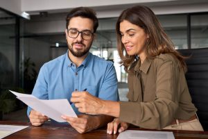 ¿La IA reemplazará a los asesores financieros? Las estadísticas revelaron la verdad.