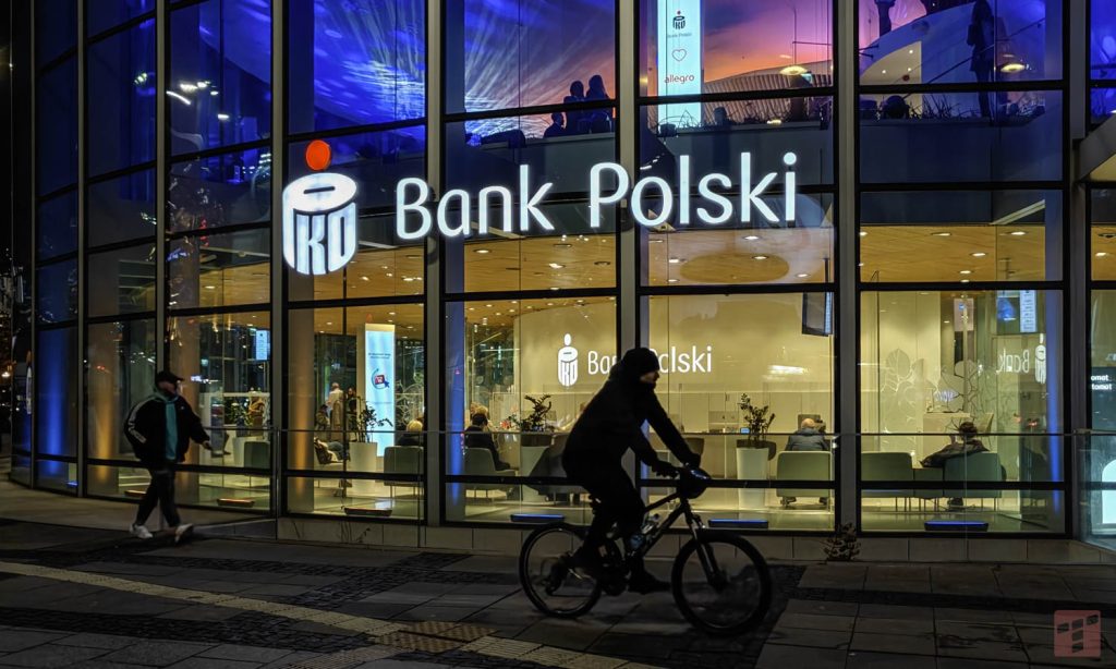 PKO BP się wysprzęglił. Tak zadzwoni do klientów