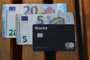 Revolut fue tratado como un niño. Se filtraron datos de clientes
