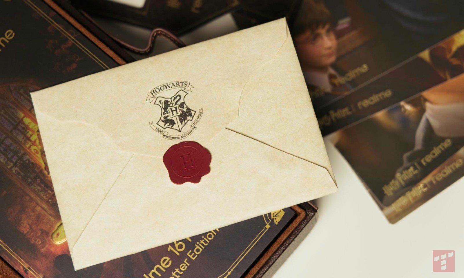 Este teléfono es una enorme dosis de magia y nostalgia. Revisé realme 16 Pro Harry Potter Edition