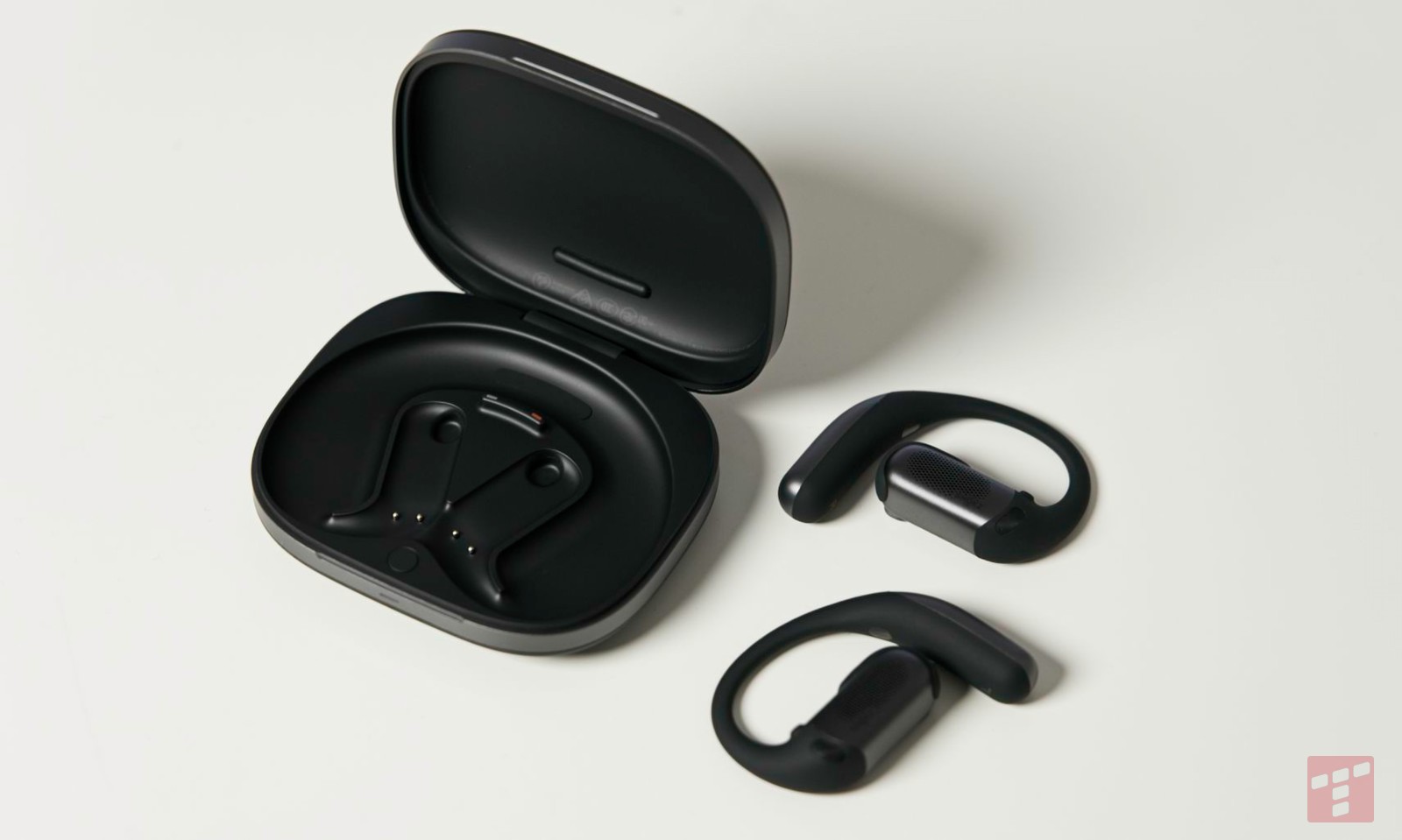 Se suponía que estos auriculares harían lo imposible. Comprobé si funcionó