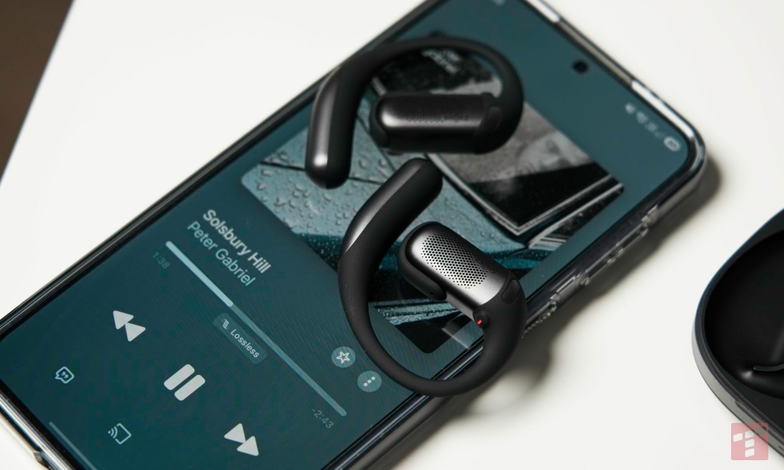 Se suponía que estos auriculares harían lo imposible. Comprobé si funcionó