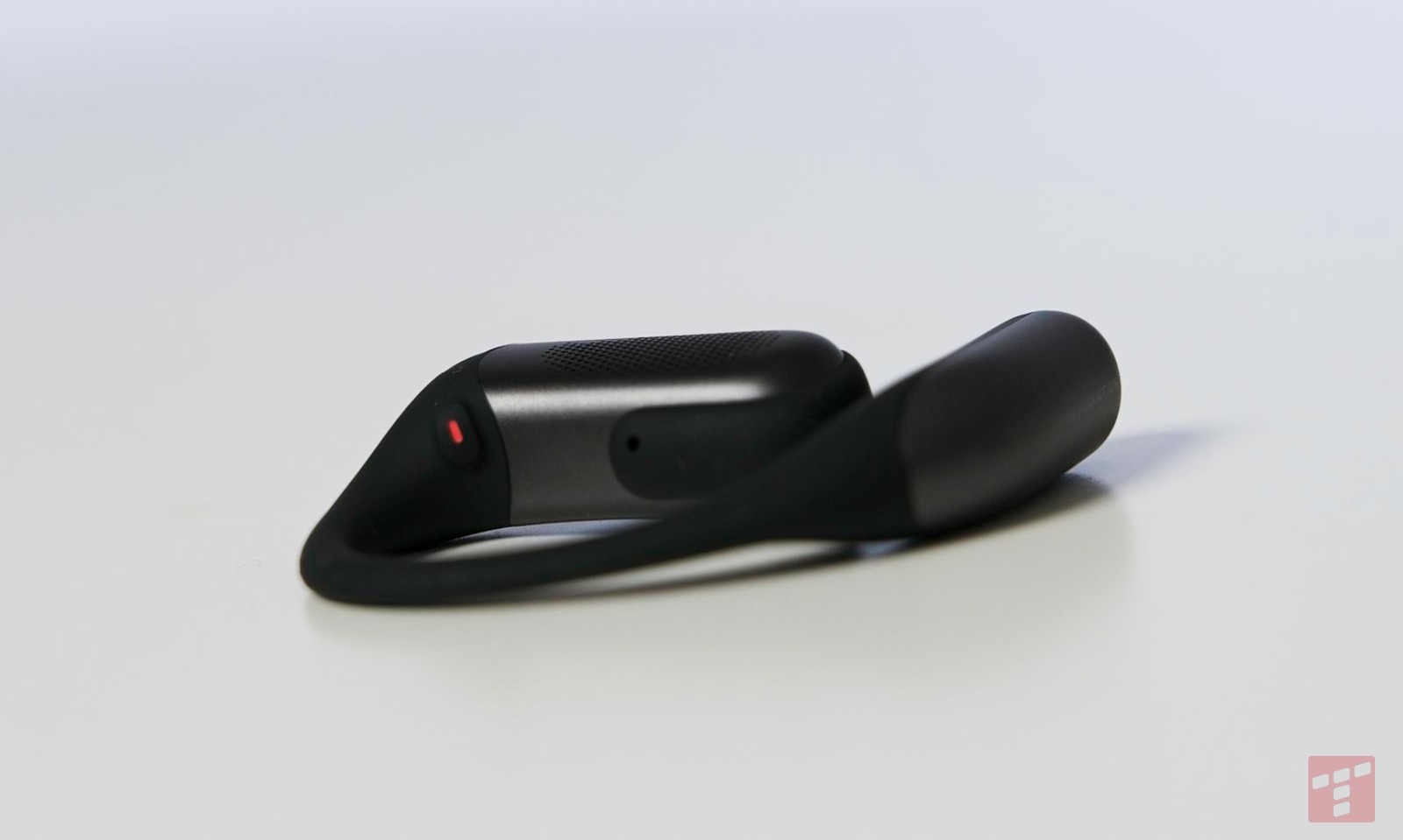 Se suponía que estos auriculares harían lo imposible. Comprobé si funcionó