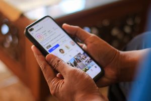 El responsable de Instagram toma postura. No hay acuerdo sobre la cronología