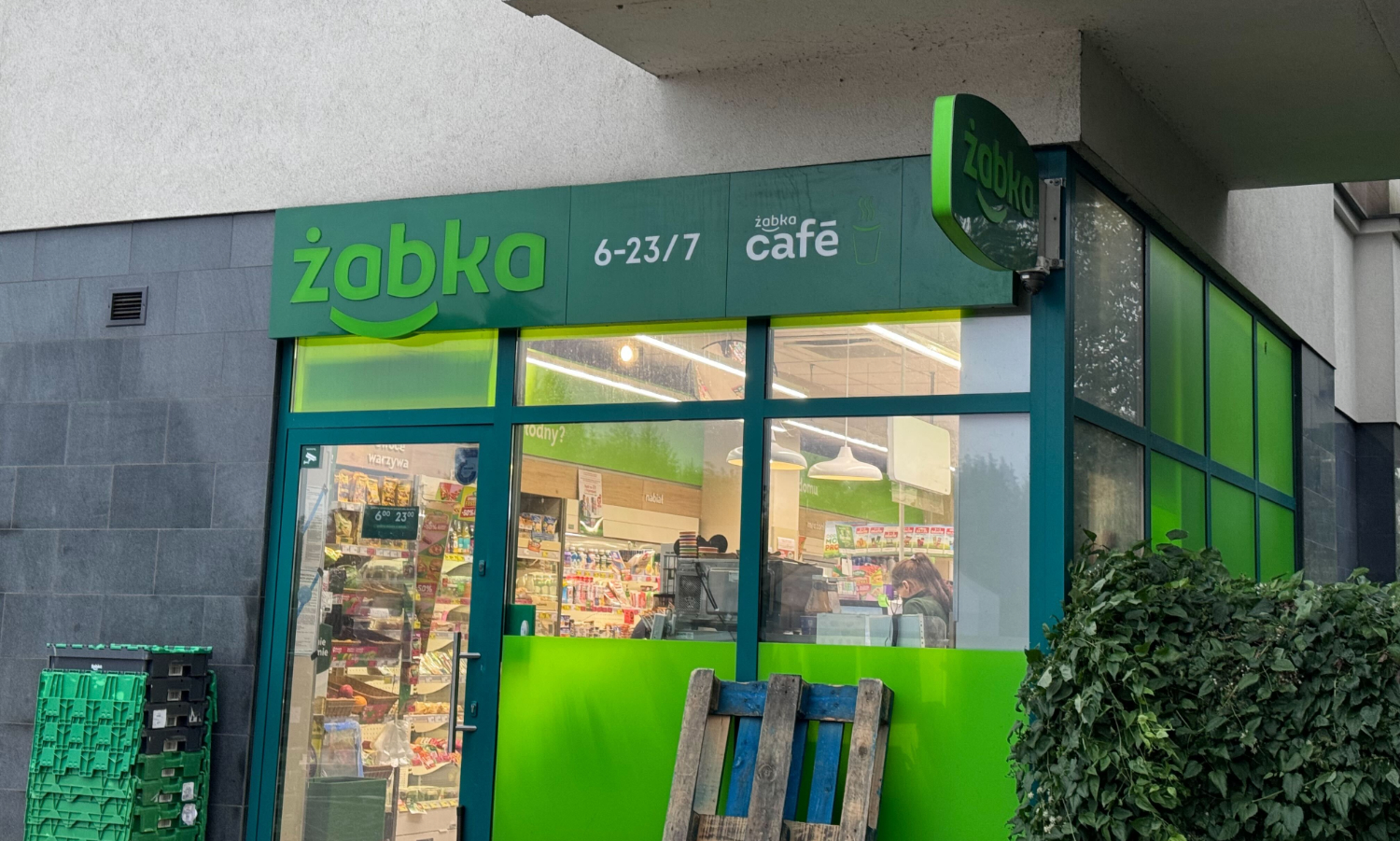 Żabka zamyka program. Żappsy do skasowania