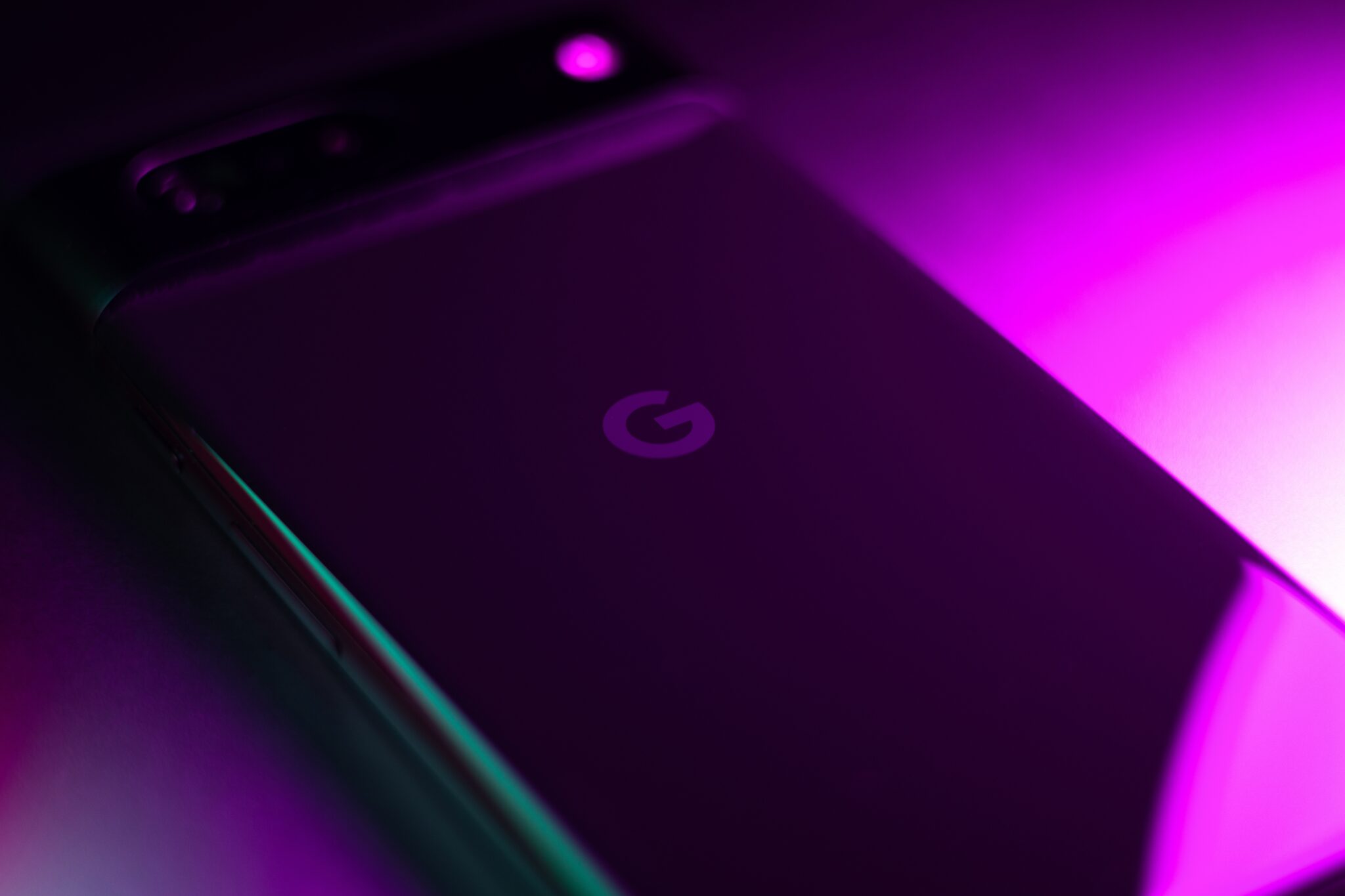 Cinq ans après leur sortie, les Pixel 6 et 6 Pro reçoivent en octobre 2026 leur dernière mise à jour garantie par Google.
