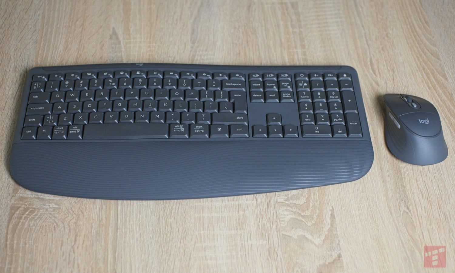 Ta myszka ma poduszkę. Test Logitech Signature Comfort Plus MK880