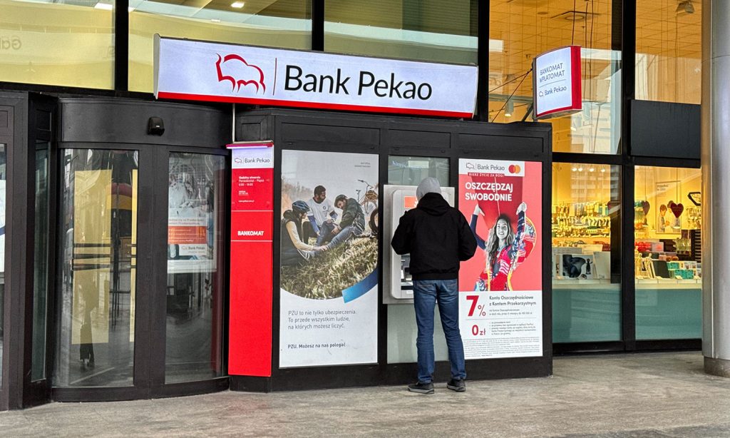 Pekao ostrzega klientów. Zaczęli robić Polaków w balona